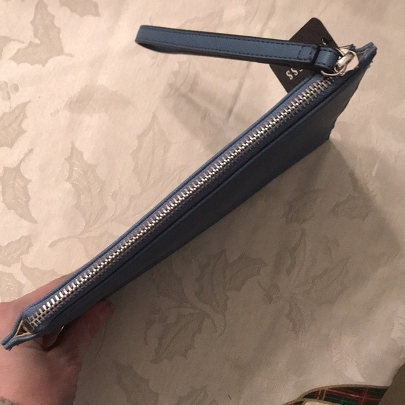 Brand New Guess Los Angeles Rodney SLG Zippered Denim Blue Wristlet - Picture 6 of 13